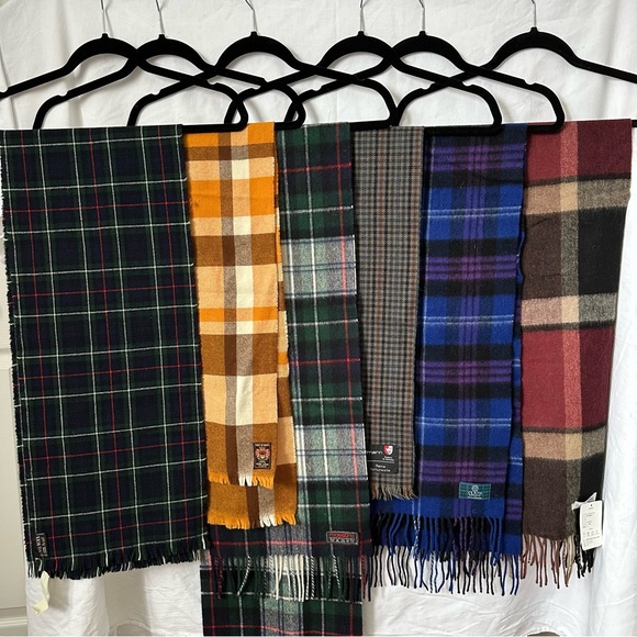 Wool scarf - Picture 5 of 5